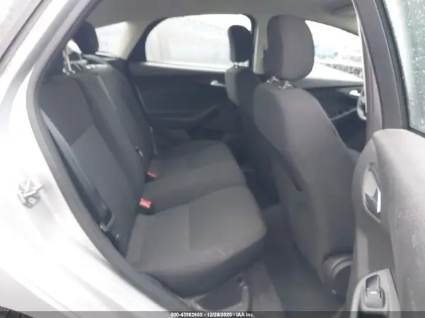 1FADP3K2XJL301135 2018 FORD FOCUS - Image 8