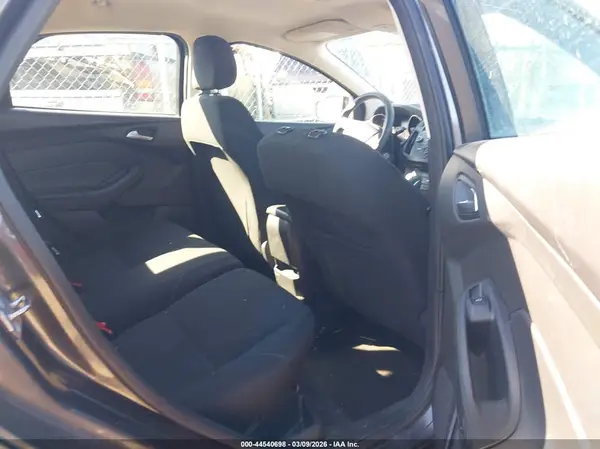 1FADP3K2XJL315651 2018 FORD FOCUS - Image 8