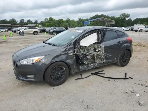 1FADP3K2XJL329520 2018 FORD FOCUS - Image 1