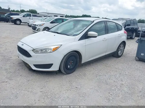 1FADP3K2XJL331011 2018 FORD FOCUS - Image 2