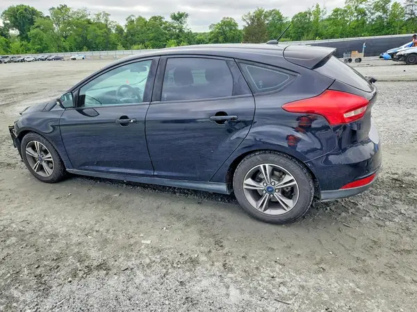 1FADP3KE1GL239630 2016 FORD FOCUS - Image 2
