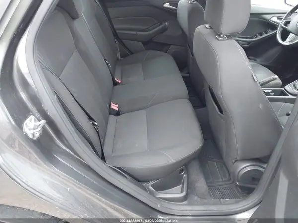 1FADP3KE1GL252121 2016 FORD FOCUS - Image 8