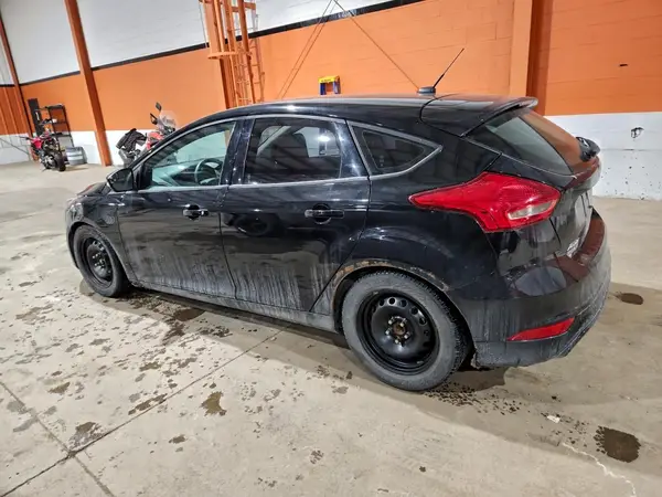 1FADP3KE2GL272927 2016 FORD FOCUS - Image 2