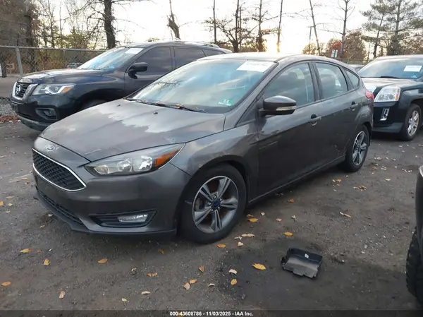 1FADP3KE4GL240335 2016 FORD FOCUS - Image 2