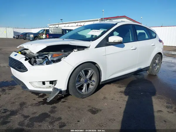 1FADP3KE5GL246886 2016 FORD FOCUS - Image 2