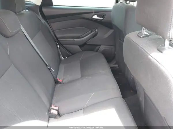 1FADP3KE6GL227098 2016 FORD FOCUS - Image 8