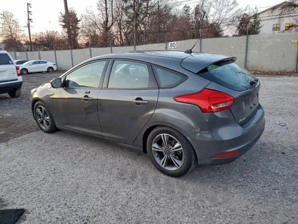 1FADP3KE6GL232401 2016 FORD FOCUS - Image 2