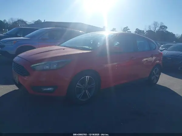 1FADP3KE7GL389404 2016 FORD FOCUS - Image 2