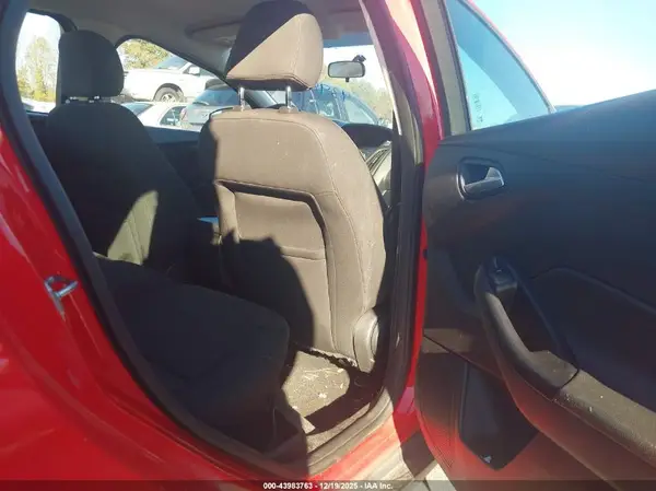 1FADP3KE7GL389404 2016 FORD FOCUS - Image 8