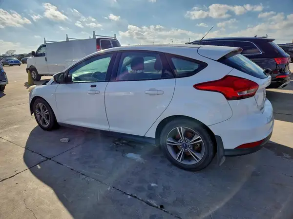 1FADP3KE8GL297671 2016 FORD FOCUS - Image 2