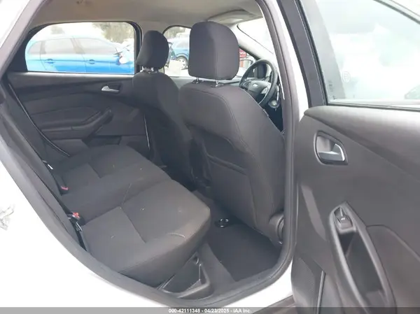 1FADP3KE8GL331379 2016 FORD FOCUS - Image 8