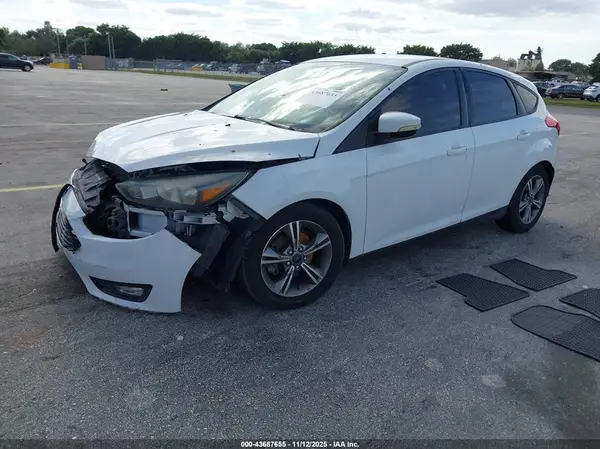 1FADP3KE8GL388407 2016 FORD FOCUS - Image 2