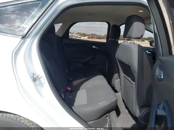 1FADP3KE8GL388407 2016 FORD FOCUS - Image 8