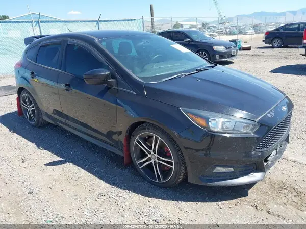 1FADP3L90HL214558 2017 FORD FOCUS ST - Image 1