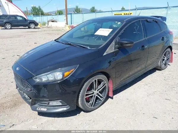 1FADP3L90HL214558 2017 FORD FOCUS ST - Image 2