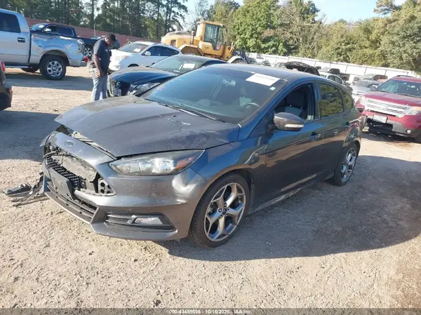 1FADP3L90HL257779 2017 FORD FOCUS ST - Image 2