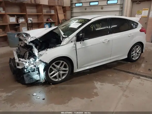 1FADP3L90HL310142 2017 FORD FOCUS ST - Image 2