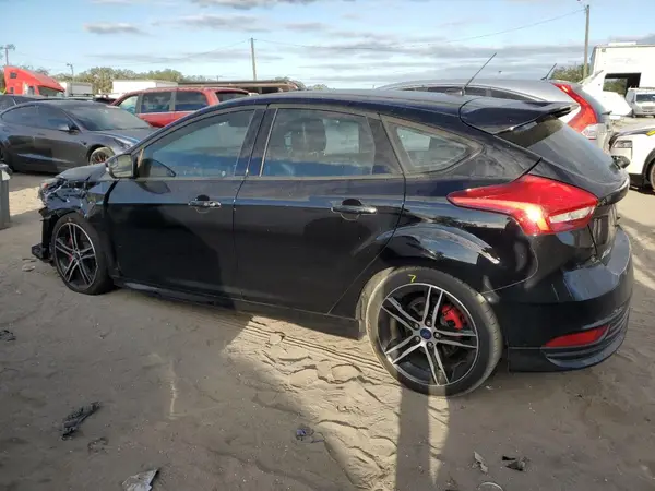 1FADP3L90JL213559 2018 FORD FOCUS - Image 2