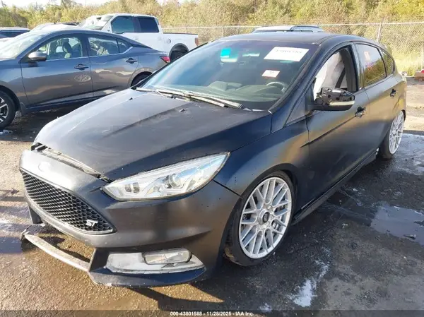1FADP3L90JL229633 2018 FORD FOCUS ST - Image 2
