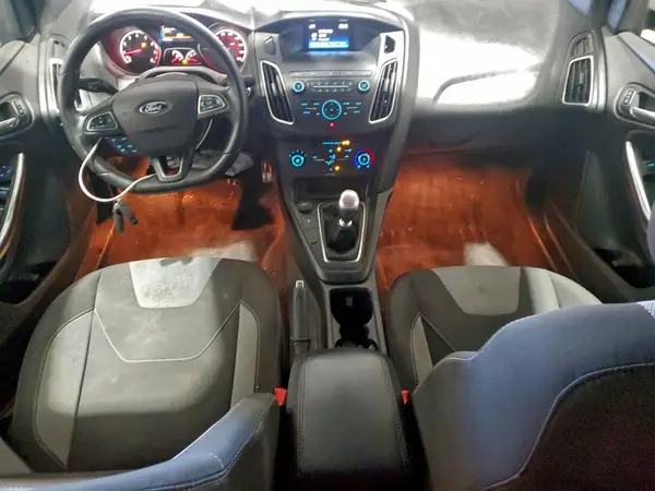 1FADP3L90JL233987 2018 FORD FOCUS - Image 8