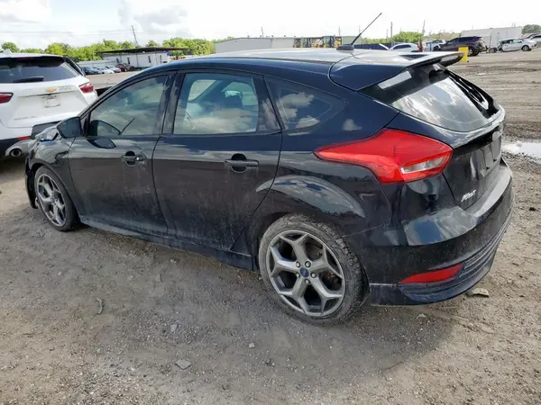 1FADP3L90JL235822 2018 FORD FOCUS - Image 2