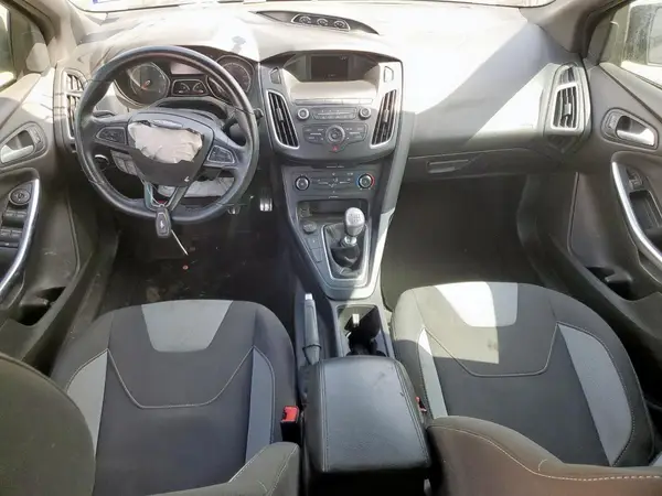 1FADP3L90JL235822 2018 FORD FOCUS - Image 8