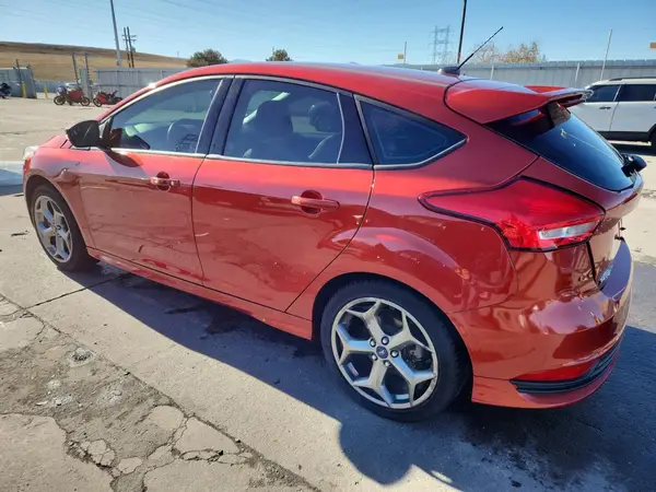1FADP3L90JL244486 2018 FORD FOCUS - Image 2