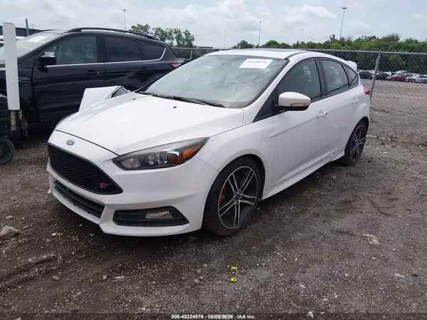 1FADP3L90JL281621 2018 FORD FOCUS ST - Image 2