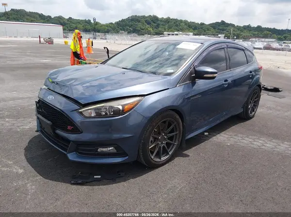 1FADP3L90JL303150 2018 FORD FOCUS ST - Image 2