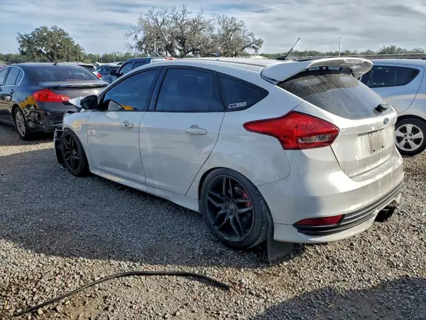 1FADP3L90JL309675 2018 FORD FOCUS - Image 2