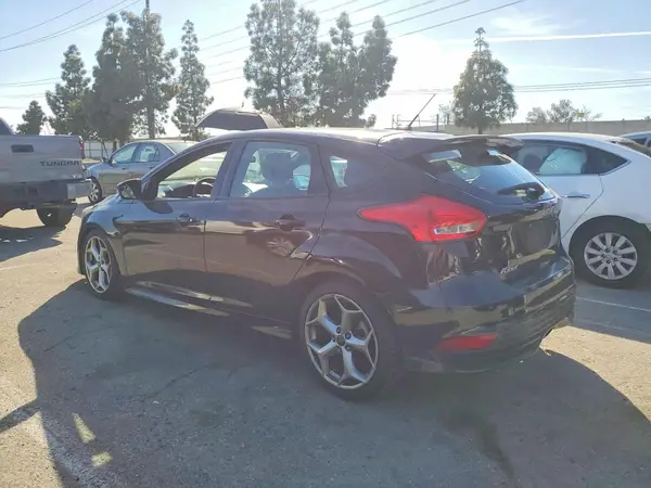 1FADP3L91GL203325 2016 FORD FOCUS - Image 2