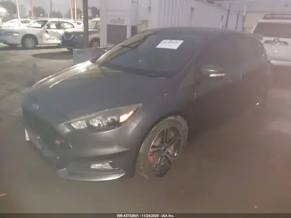 1FADP3L91GL329202 2016 FORD FOCUS ST - Image 2