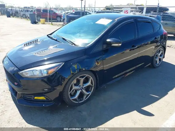 1FADP3L91HL223141 2017 FORD FOCUS - Image 2