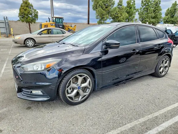 1FADP3L91HL296087 2017 FORD FOCUS - Image 1