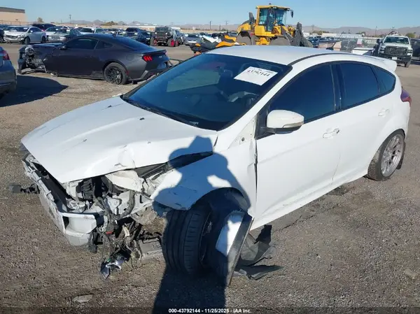 1FADP3L91HL348981 2017 FORD FOCUS ST - Image 2