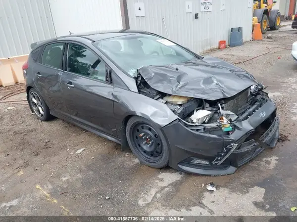 1FADP3L91JL213523 2018 FORD FOCUS ST - Image 1