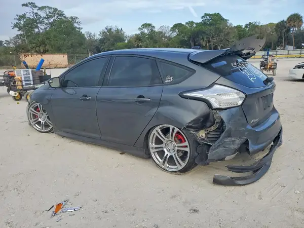 1FADP3L91JL220729 2018 FORD FOCUS - Image 2