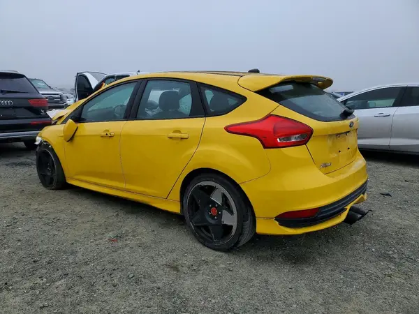 1FADP3L91JL233626 2018 FORD FOCUS - Image 2