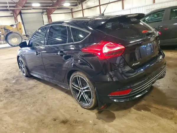 1FADP3L91JL253651 2018 FORD FOCUS - Image 2