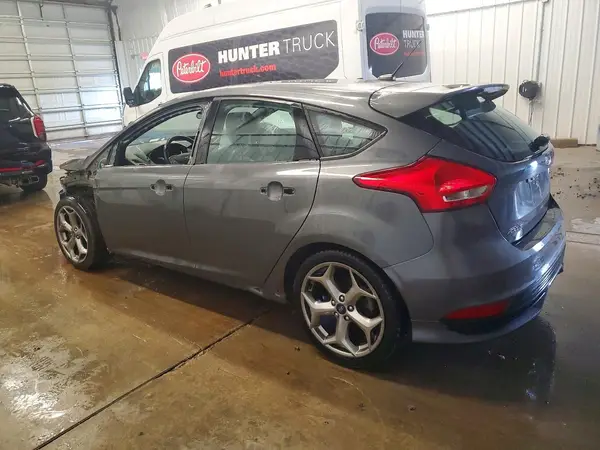 1FADP3L91JL305098 2018 FORD FOCUS - Image 2