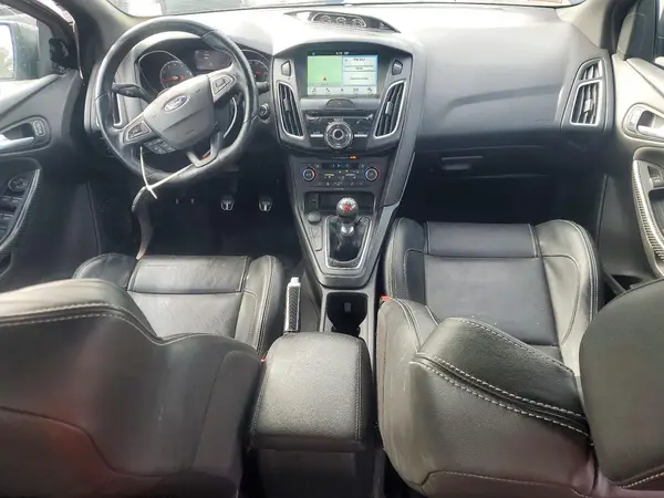 1FADP3L91JL306381 2018 FORD FOCUS - Image 8