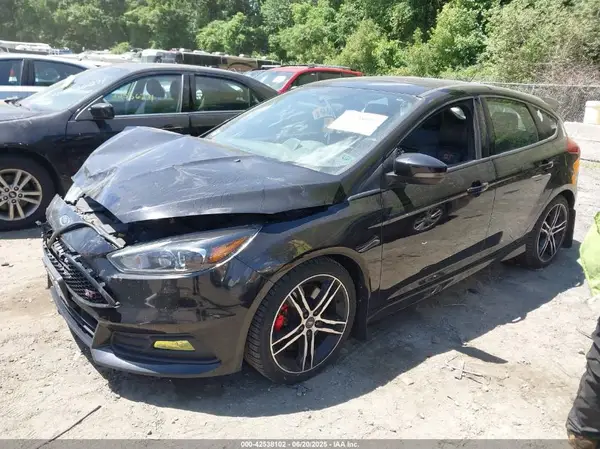 1FADP3L91JL329210 2018 FORD FOCUS ST - Image 2