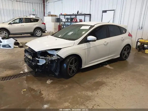 1FADP3L92GL246779 2016 FORD FOCUS ST - Image 2
