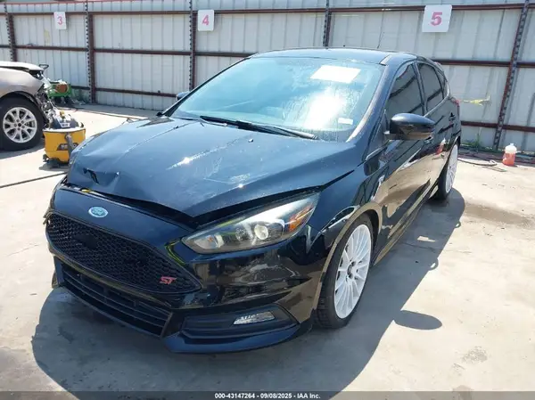 1FADP3L92HL204663 2017 FORD FOCUS ST - Image 2