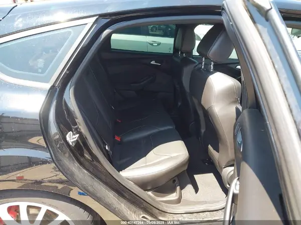 1FADP3L92HL204663 2017 FORD FOCUS ST - Image 8