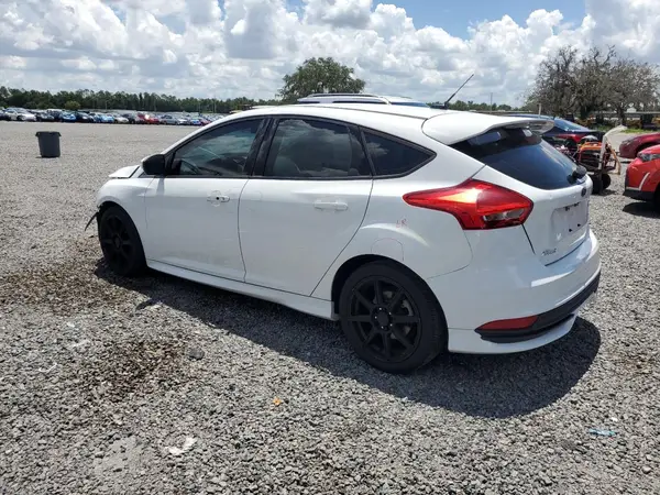 1FADP3L92HL256634 2017 FORD FOCUS - Image 2