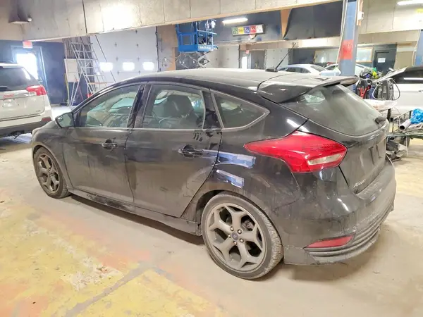 1FADP3L92HL305363 2017 FORD FOCUS - Image 2
