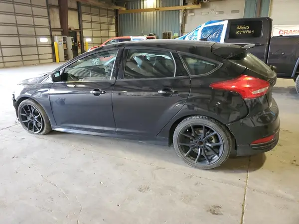 1FADP3L92JL213336 2018 FORD FOCUS - Image 2