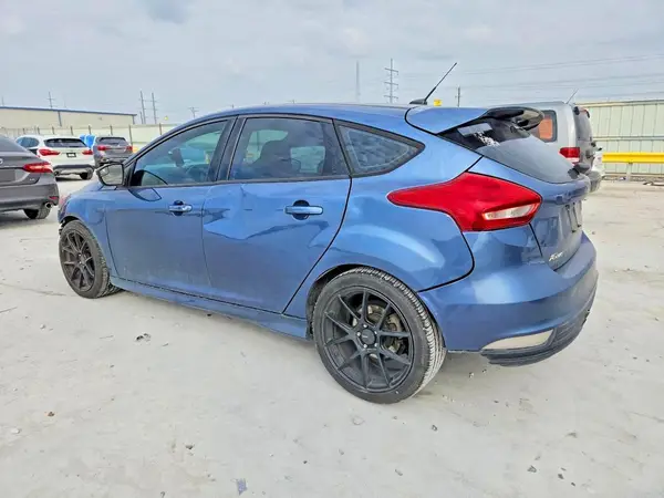 1FADP3L92JL217774 2018 FORD FOCUS - Image 2