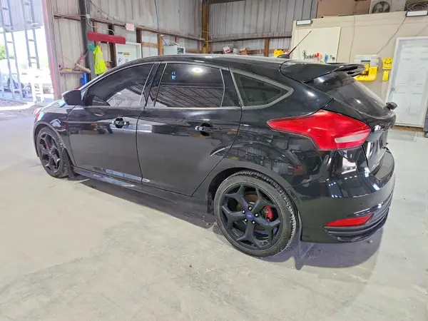 1FADP3L92JL223431 2018 FORD FOCUS - Image 2